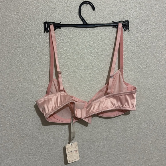 Free people - intimately - Valentine’s heart throb bra - Picture 6 of 6